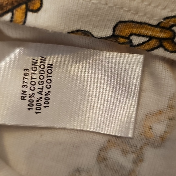 Chic Chain Print Sleeveless Top - Picture 5 of 10